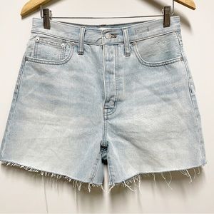 Madewell The Mom Jean Shorts Size 27 NWT Light Wash Button Fly
